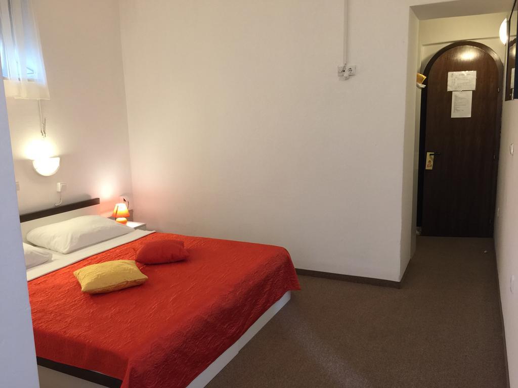 Pansion Ruza 3* Novi Vinodolski