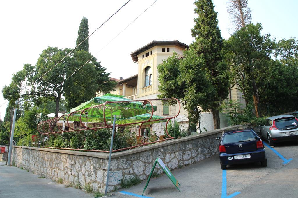 Pansion Ruza 3* Novi Vinodolski